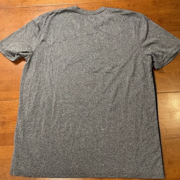 NBA Ultra Game Shirt Men's Large Chicago Bulls Gray With Logo Short Sleeve - Picture 8 of 8